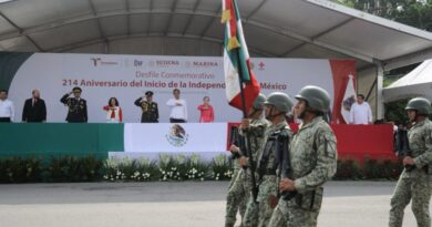 Presidió Américo Villarreal desfile cívico-militar por 214 aniversario del inicio de la independencia