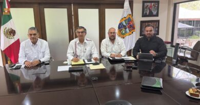 Coordina el gobernador acciones para mantener el orden en el estado