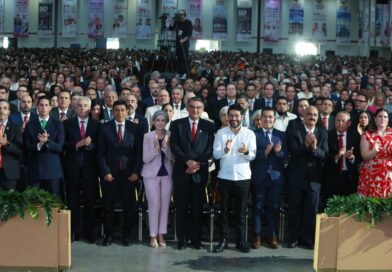 En su Cuarto Informe, el gobernador Américo Villarreal exhortó a evitar la reacción de aquellos que pretenden, desde las noticias falsas, abrir de nuevo el espacio a las oligarquías