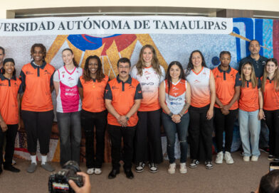 Preside Dámaso Anaya la presentación del CorreBasket Femenil