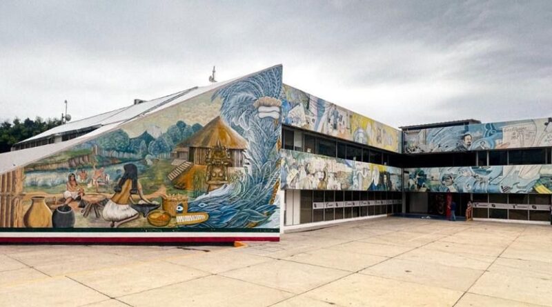 Evalúan autoridades educativas limitar el uso del celular en las escuelas