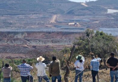 Rescatan con vida al primer trabajador en mina de Sinaloa tras 5 días de búsqueda