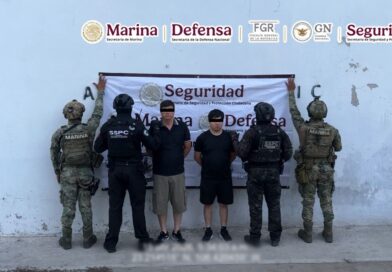 Con órdenes de cateo, detienen a Efraín y Jesús fuertemente armados en Mazatlán