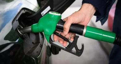 Los precios del petróleo se desploman después de que Irán anunciara la reapertura del estrecho de Ormuz