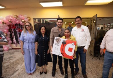 Celebra Beto Granados con las madres de la zona rural de Matamoros
