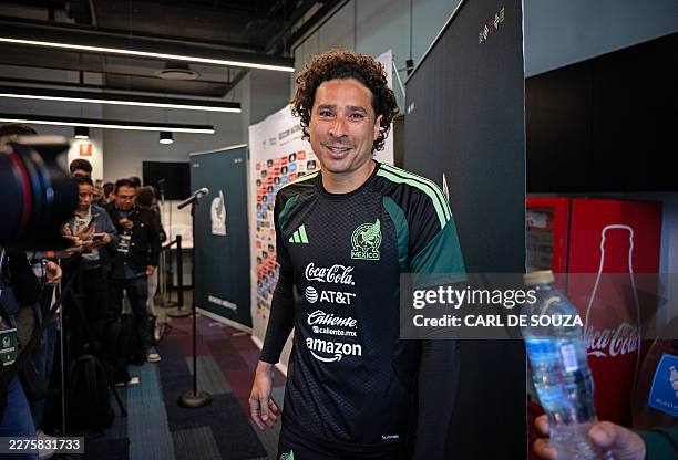 MEMO OCHOA QUIERE SER TITULAR EN SU ULTIMO MUNDIAL