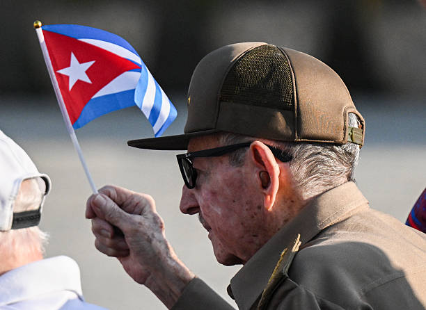 REAPARECE RAUL CASTRO TRAS ACUSACIONES DE EUA