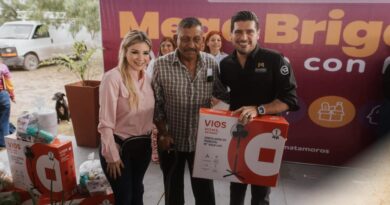 Beto Granados lleva nueva pavimentación y Mega Brigada a la colonia Abelardo de la Torre
