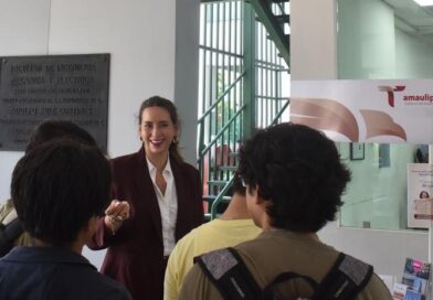 Acercan servicios de la Oficina de Representación a estudiantes tamaulipecos en Nuevo León