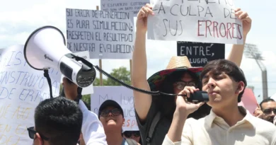 Aspirantes aceptados en la UNAM promueven amparos contra cancelación de examen de ingreso