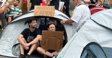 Acampada frente a la Puerta del Sol de Madrid por la crisis de vivienda: «Hay decreto o no nos vamos”