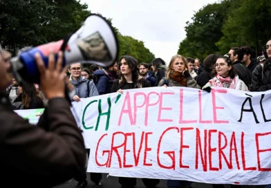 Francia: miles salen a las calles pese a prohibición de protestas tras violento fin de semana
