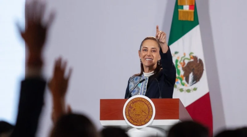 Sheinbaum instruye a Zoé Robledo establecer mesa de negociación salarial con trabajadores del IMSS