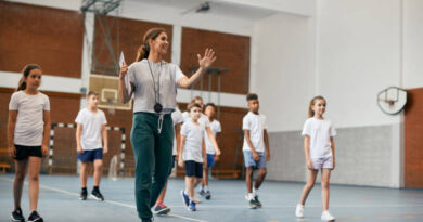 RECONOCEN EL IMPACTO SOCIAL Y FORMATIVO DE LOS DOCENTES DE EDUCACIÓN FÍSICA EN SU DÍA